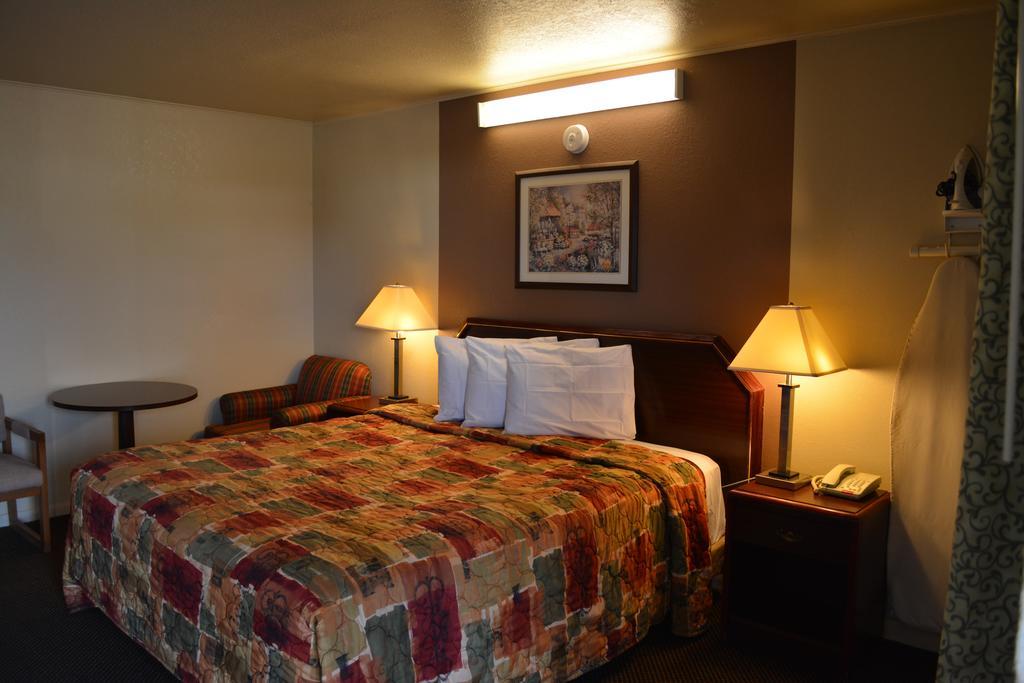 Great Western Inn Junction City Esterno foto