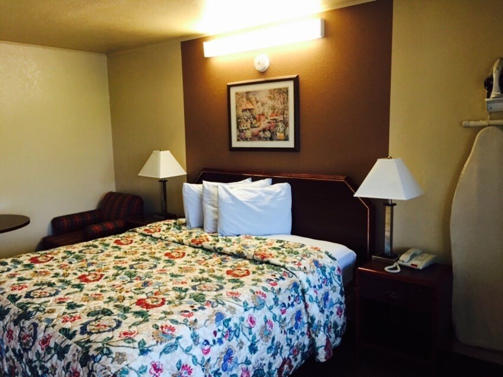 Great Western Inn Junction City Esterno foto